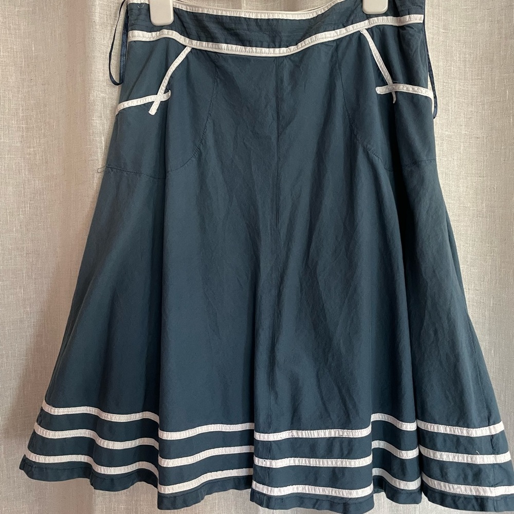 Downeast basics midi skirt, size M with pockets